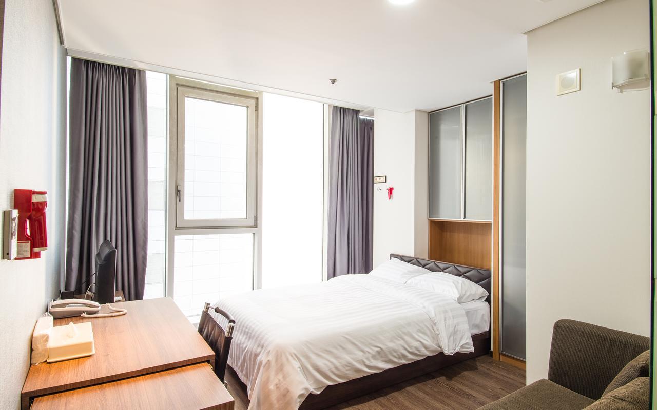 Hotel Arinus Shinchon 서울특별시 외부 사진
